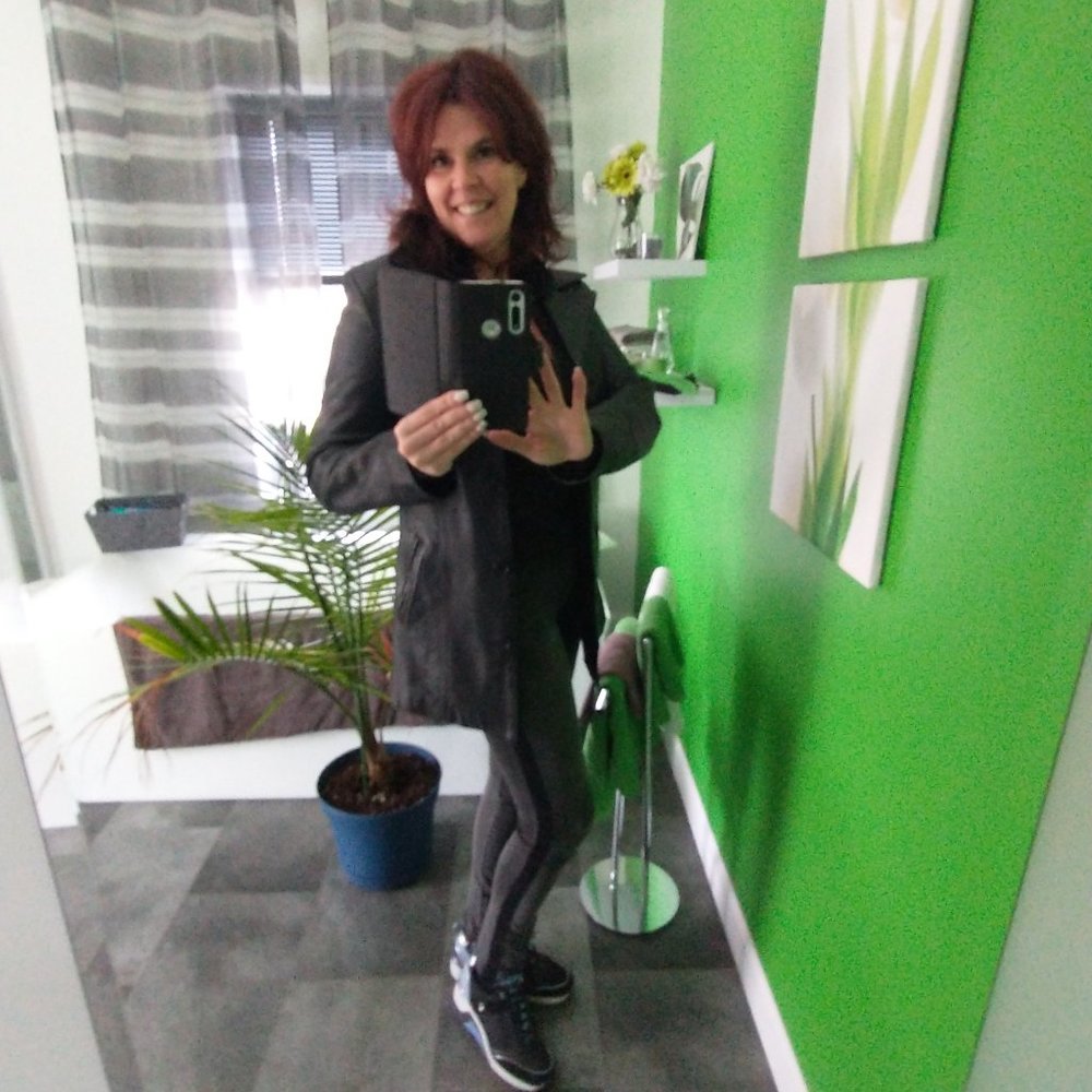Leather jacket - Picture 2 of 16